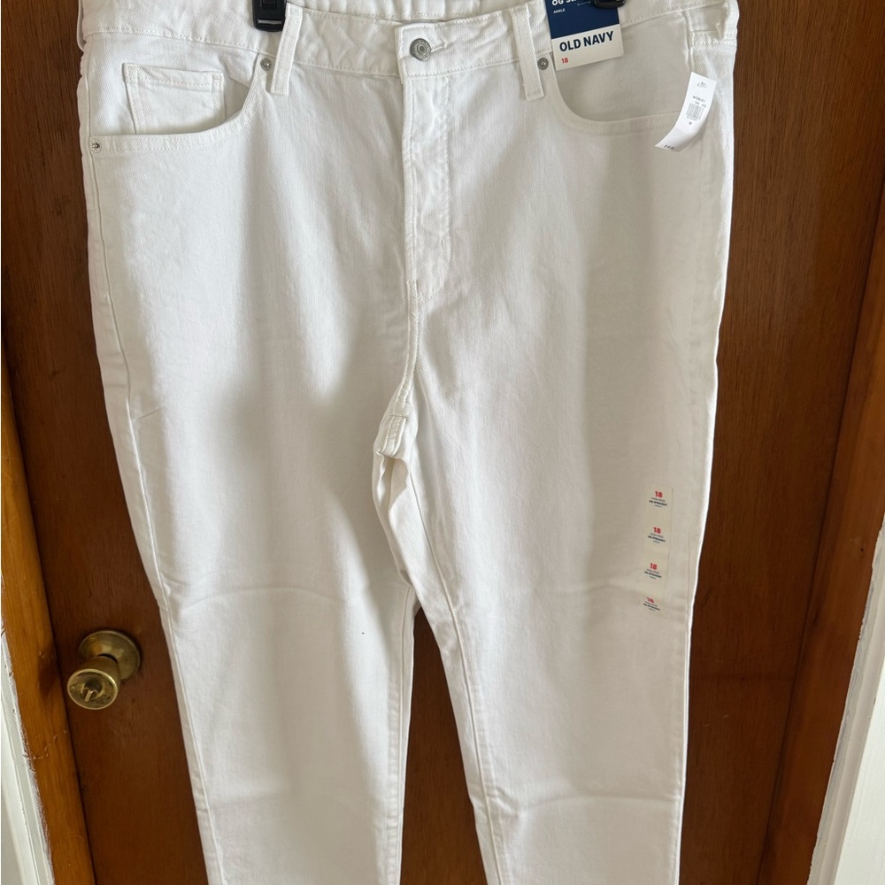 Old Navy Classic White Ankle Jeans
